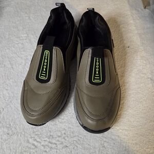 Men's Slip-On Shoes - Olive